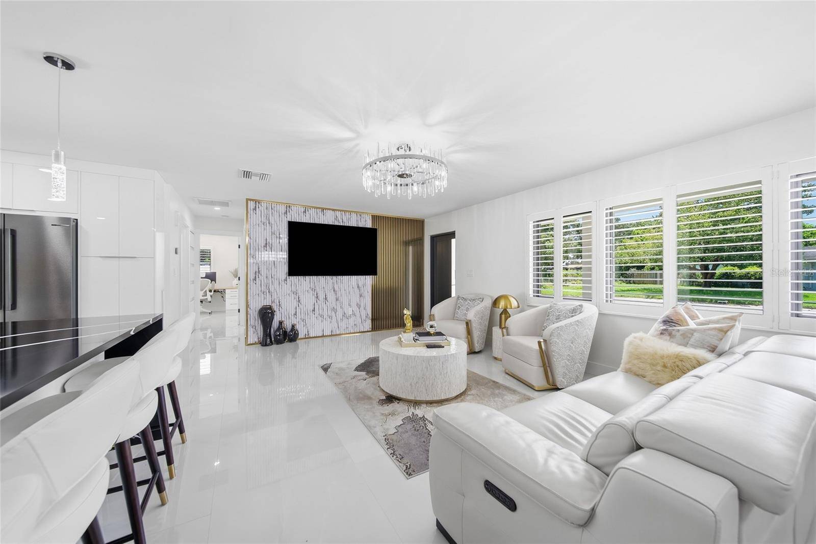 6013 45TH AVE N, Kenneth City, FL 33709