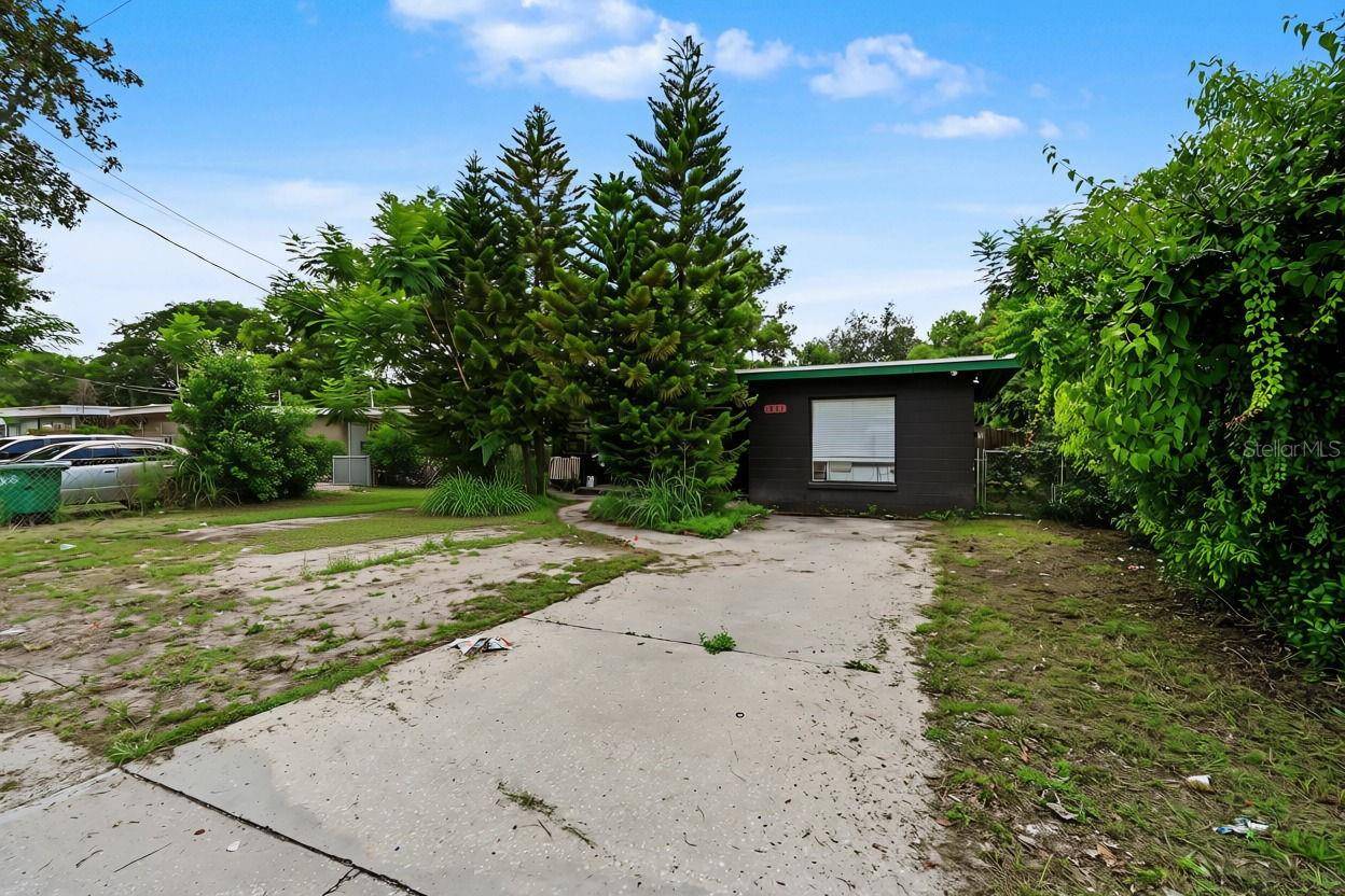 1803 E BOUGAINVILLEA AVE, Tampa, FL 33612