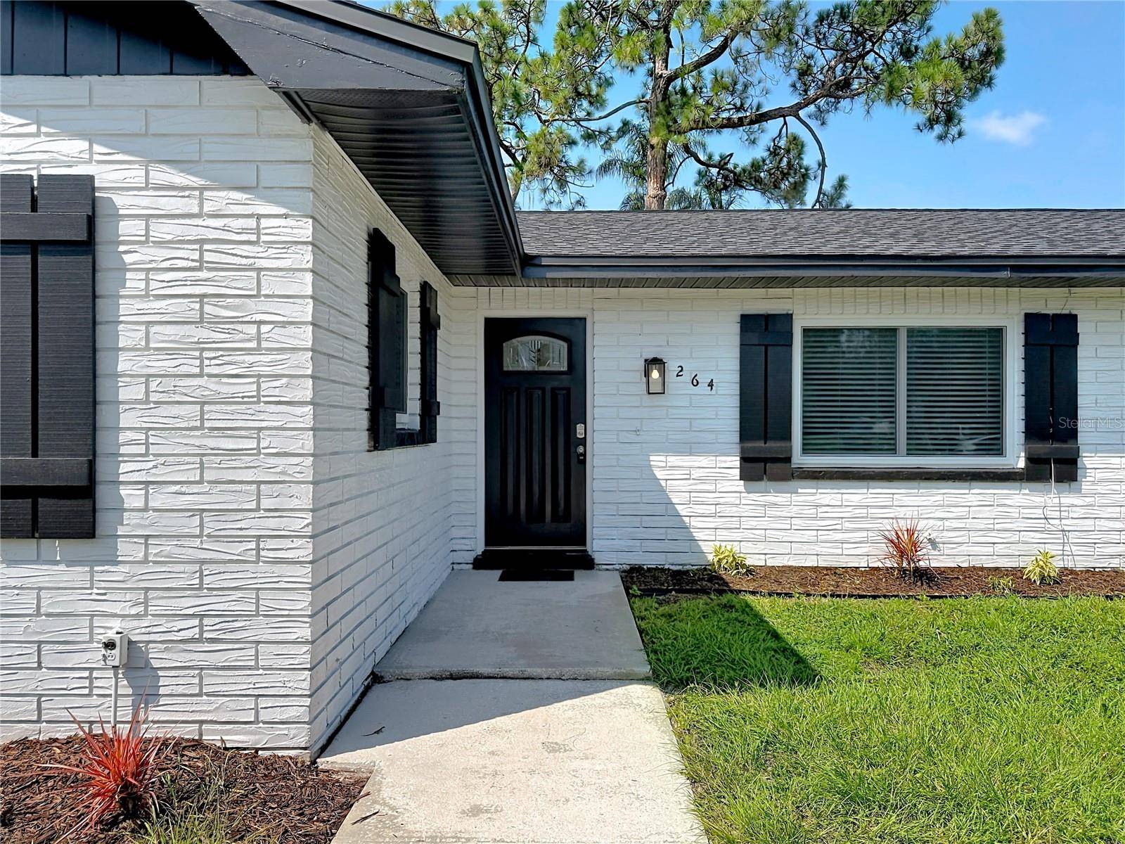 264 VAN GOGH CIR, Brandon, FL 33511