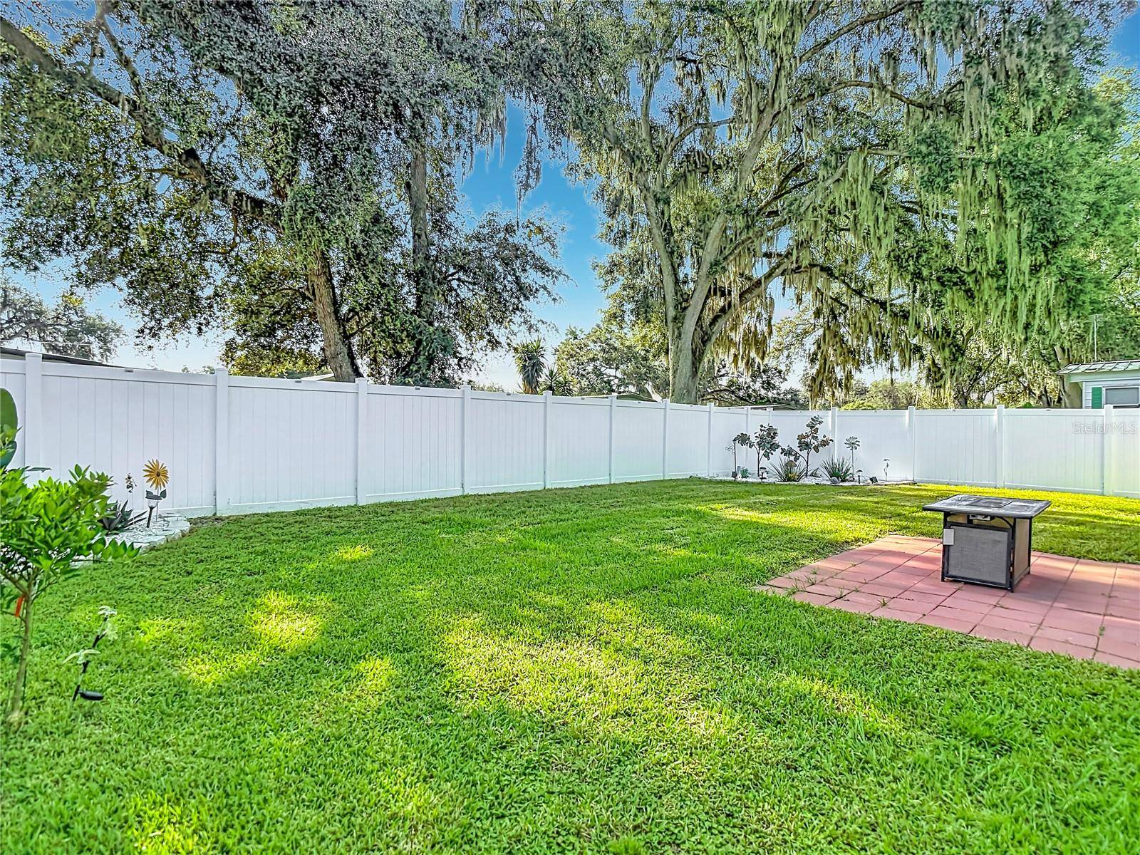 4616 OLIVE DR, Zephyrhills, FL 33542