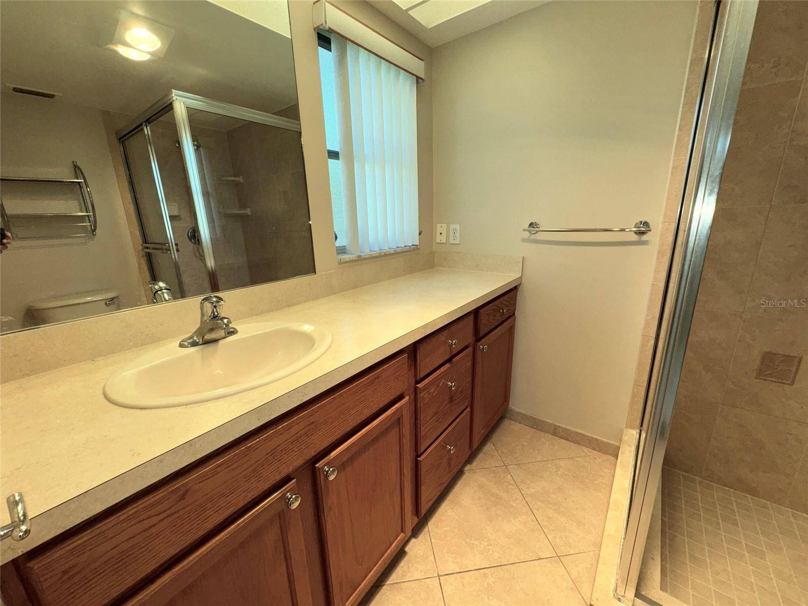 228 HOWARD DR, Belleair Beach, FL 33786