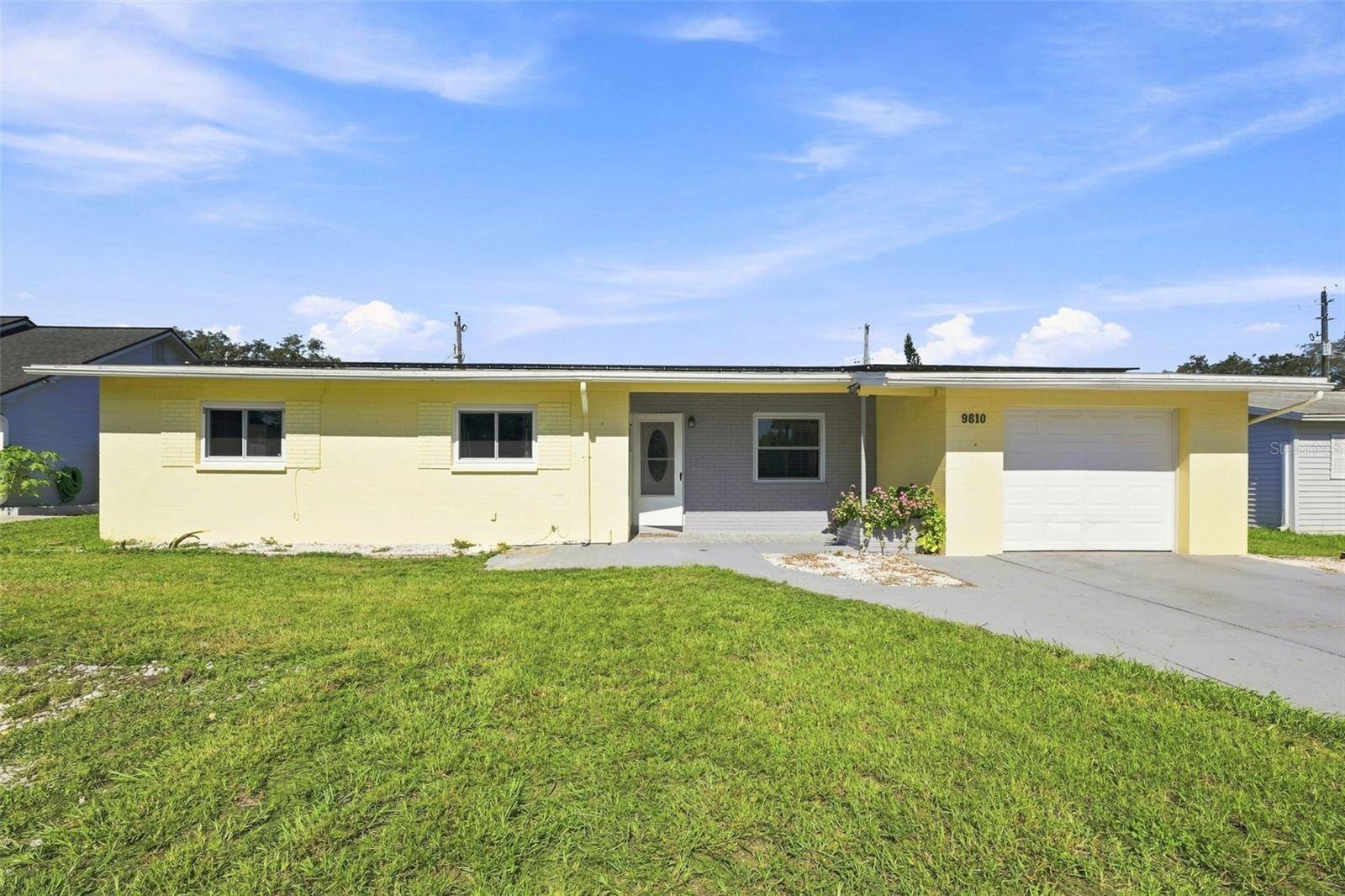9810 N 54TH ST, Temple Terrace, FL 33617