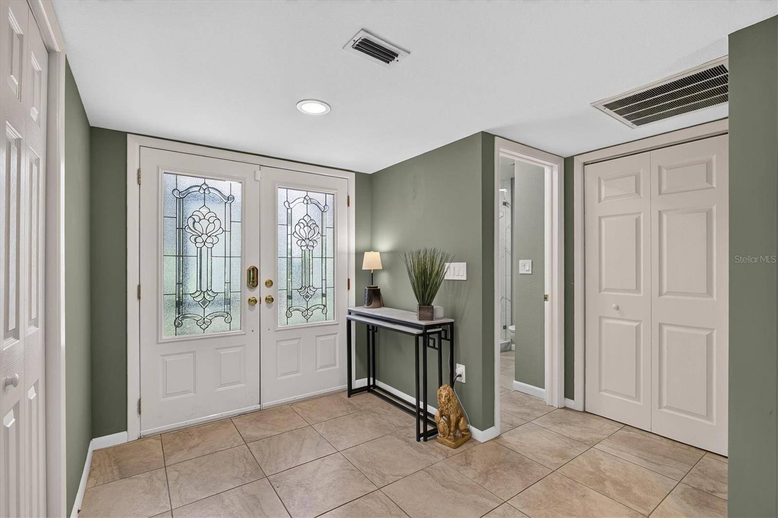 2631 ROYAL LIVERPOOL DR, Tarpon Springs, FL 34688