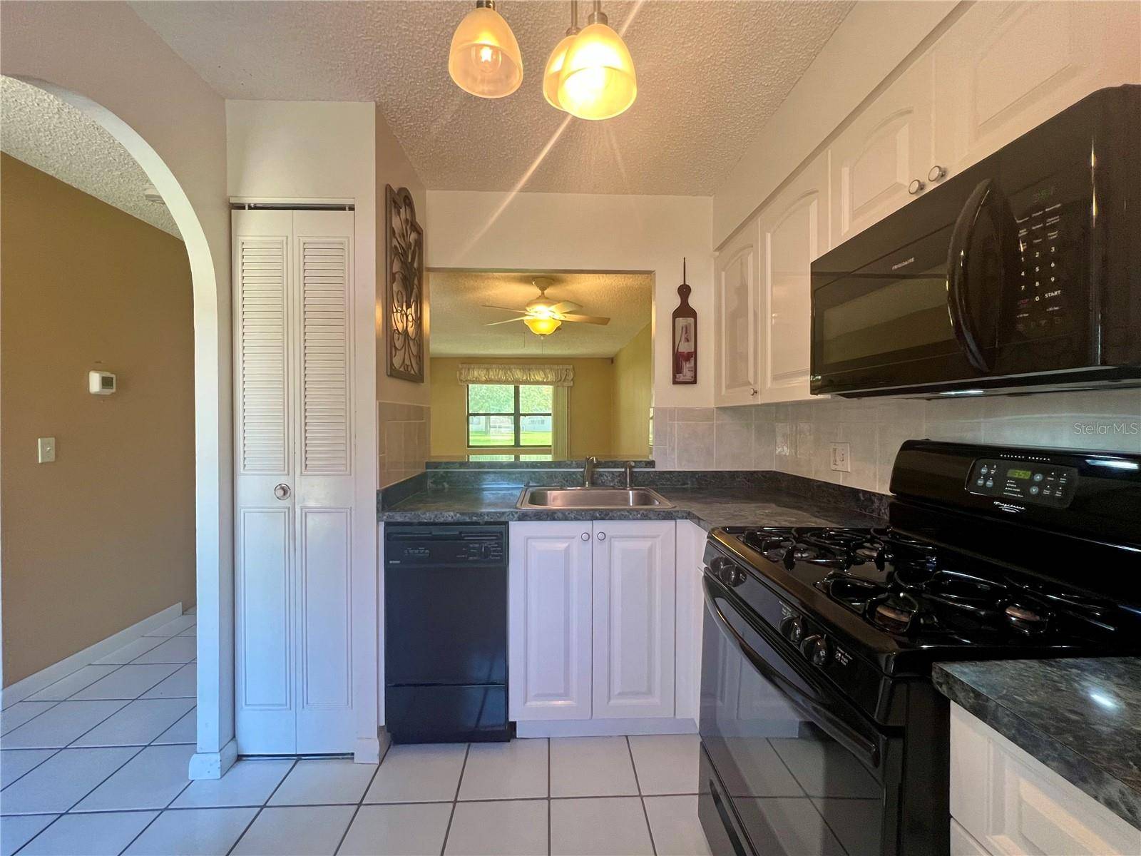 2989 FLINT DR N, Clearwater, FL 33759