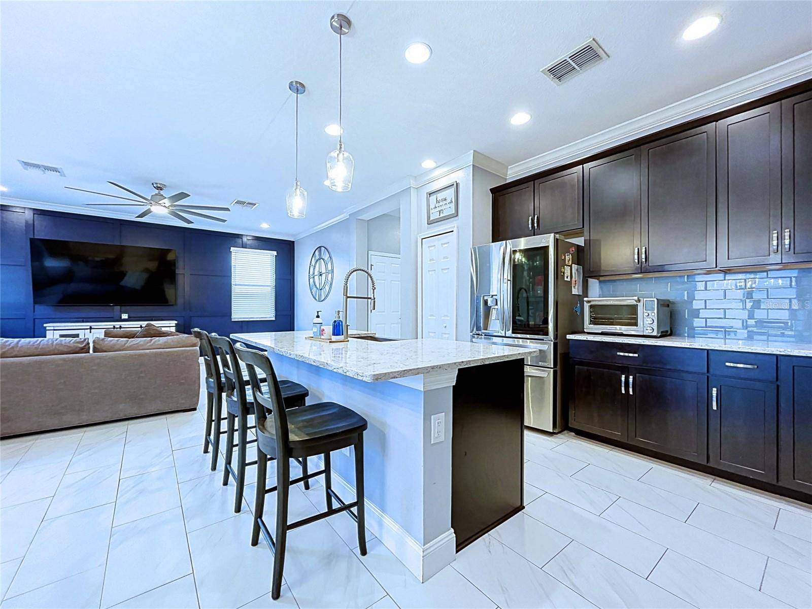 19219 LEONARD RD, Lutz, FL 33558