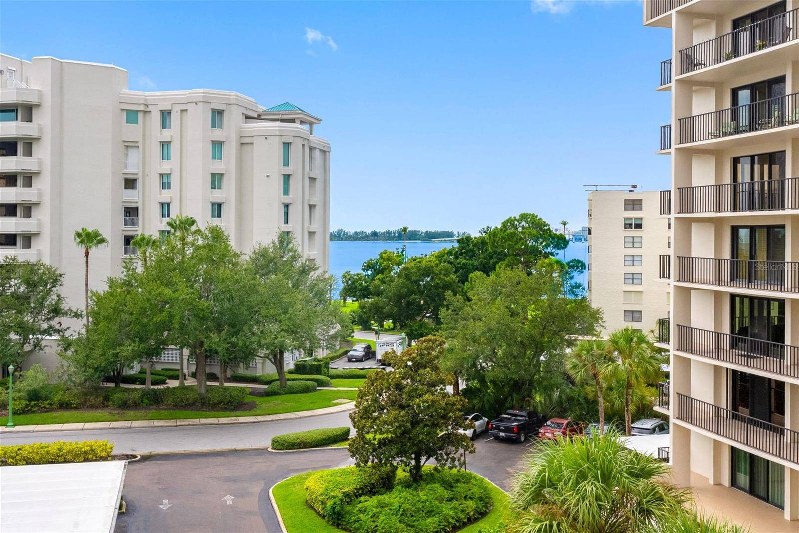 150 BELLEVIEW BLVD #401, Belleair, FL 33756