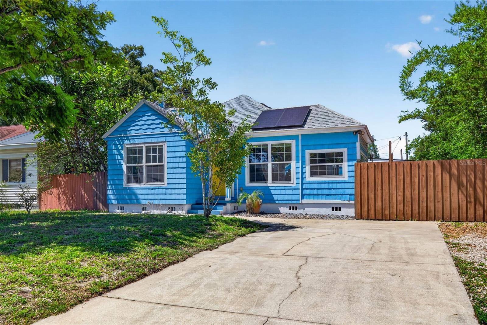 2101 20TH AVE N, St Petersburg, FL 33713
