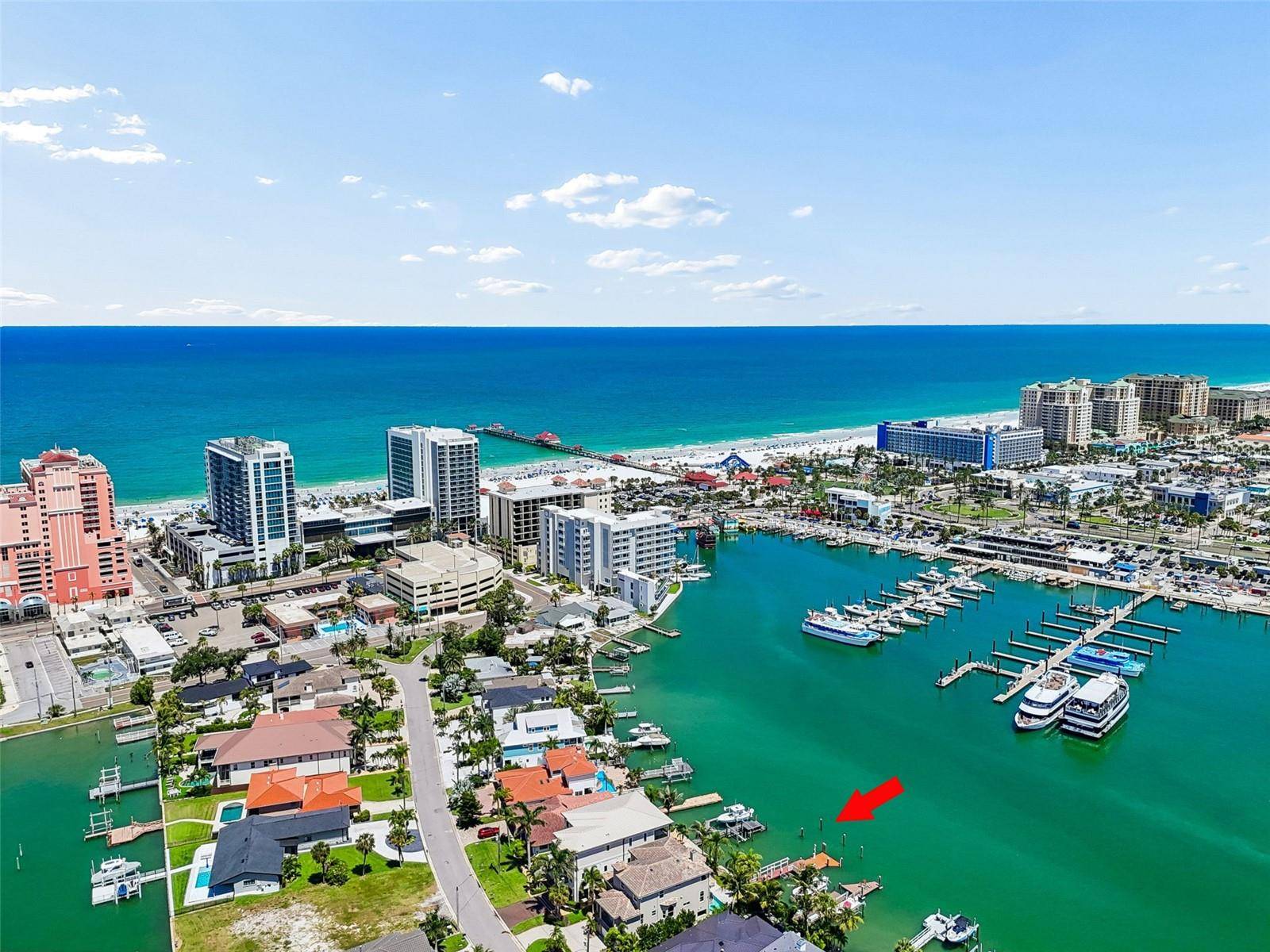 136 DEVON DR, Clearwater Beach, FL 33767