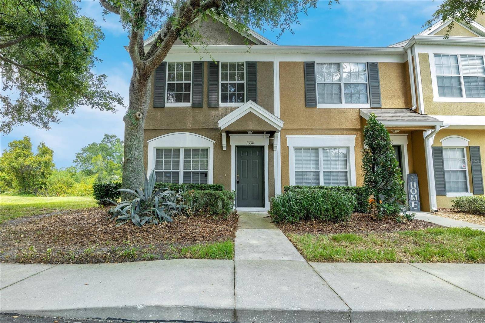 1338 STANDRIDGE DR, Zephyrhills, FL 33543
