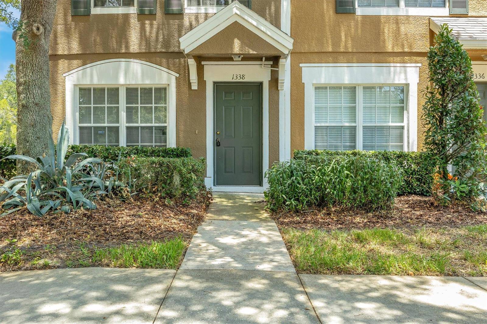 1338 STANDRIDGE DR, Zephyrhills, FL 33543