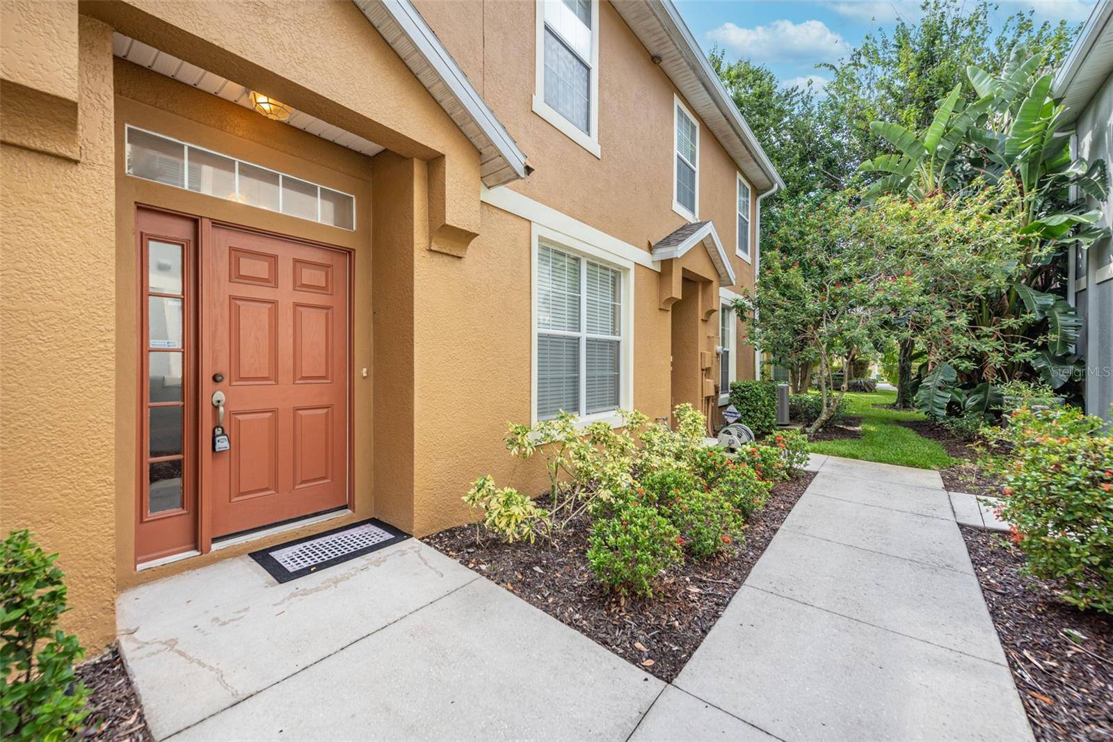 6750 EAGLE FEATHER DR, Riverview, FL 33578