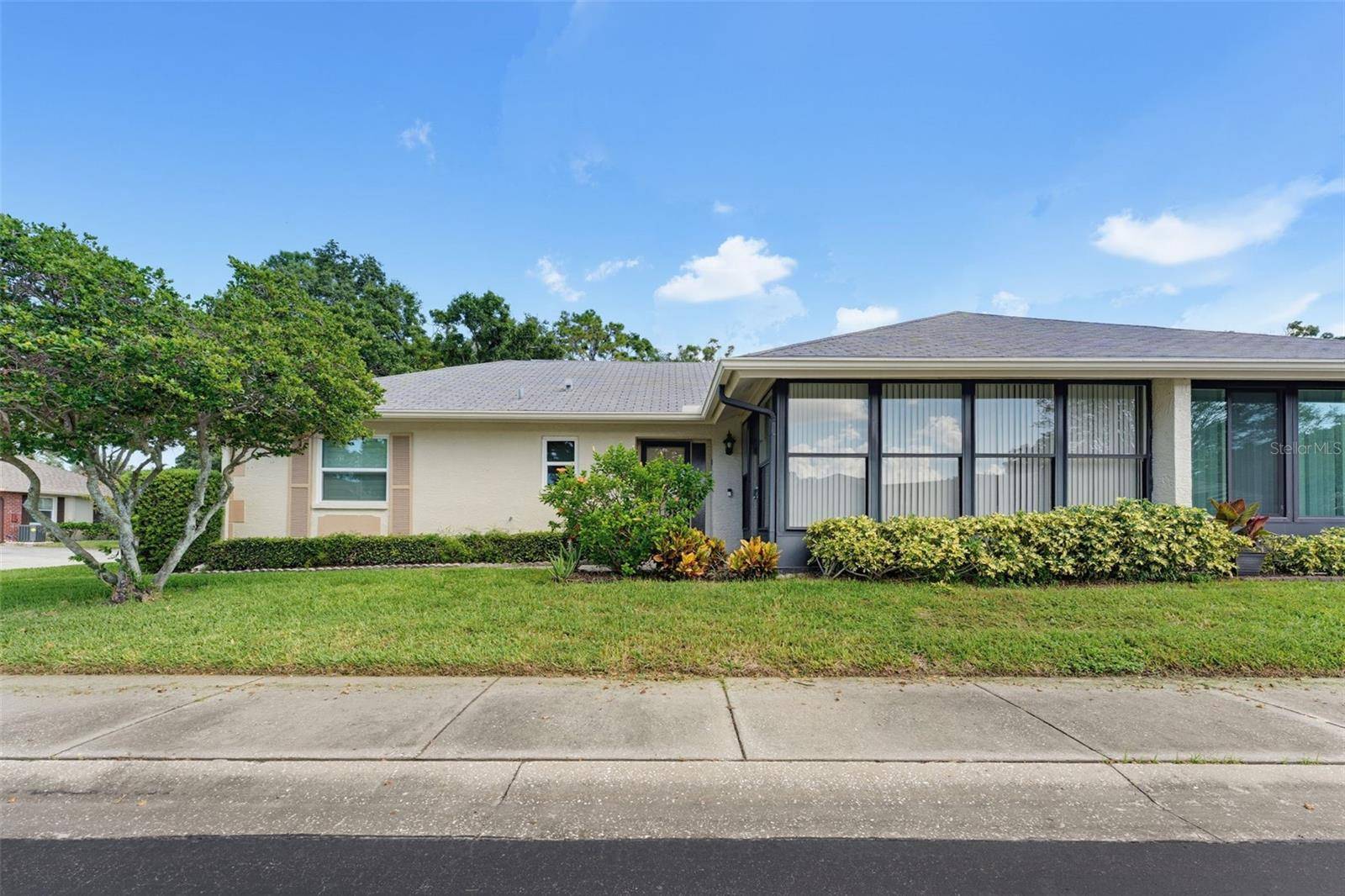1372 CARLISLE CT, Dunedin, FL 34698