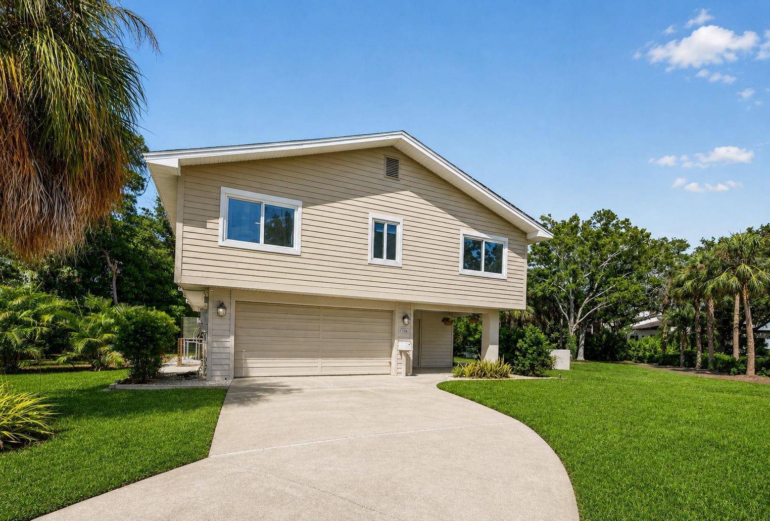 1300 PLEASANT WAY S, St Petersburg, FL 33705