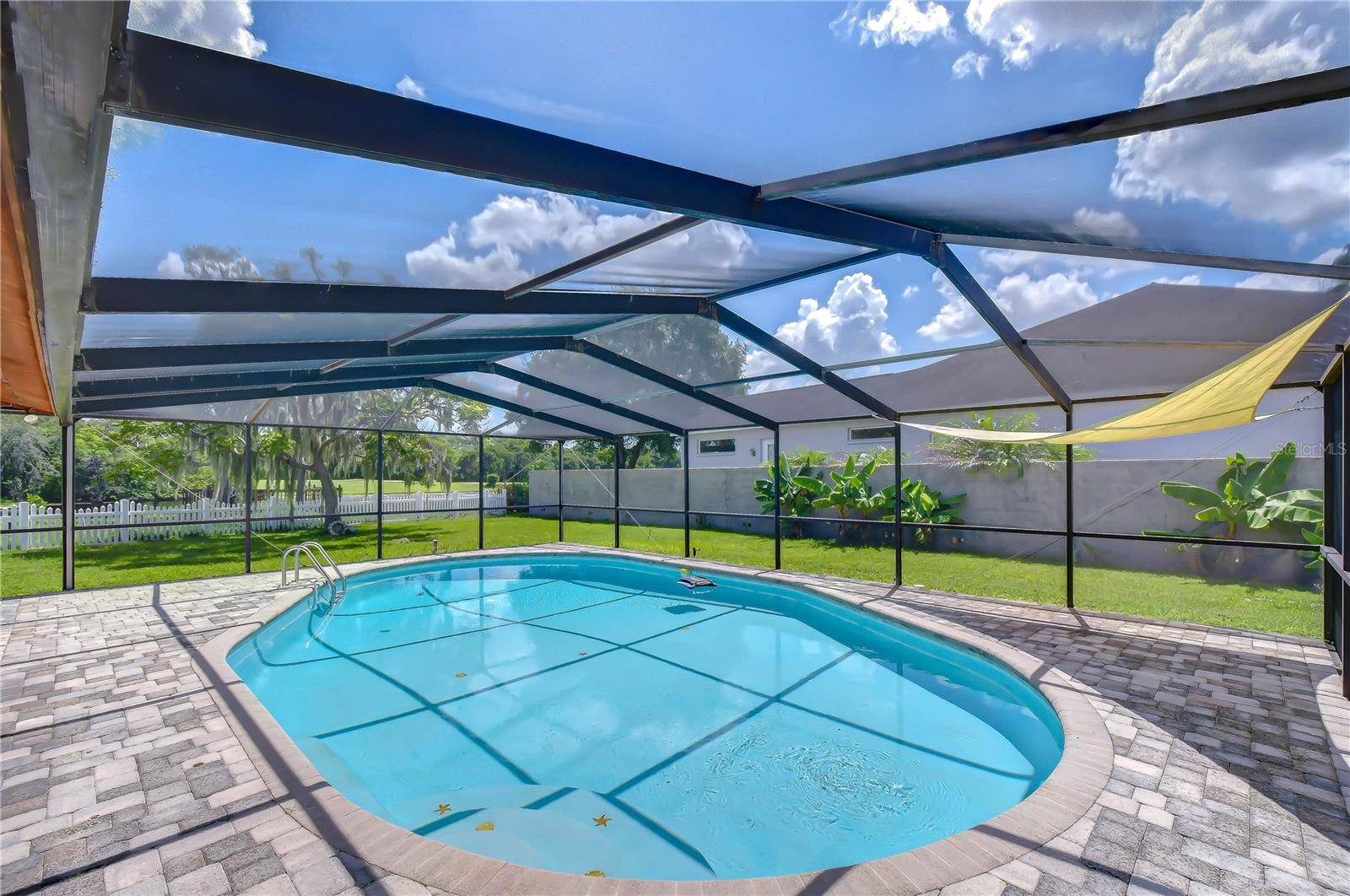 1224 RAINBROOK CIR, Valrico, FL 33596