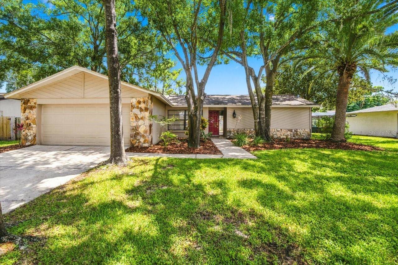14105 KNOTTINGSLEY PL, Tampa, FL 33624