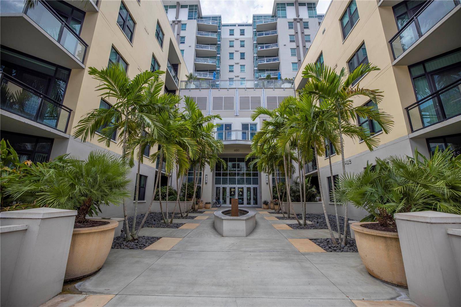400 4TH AVE S #701, St Petersburg, FL 33701