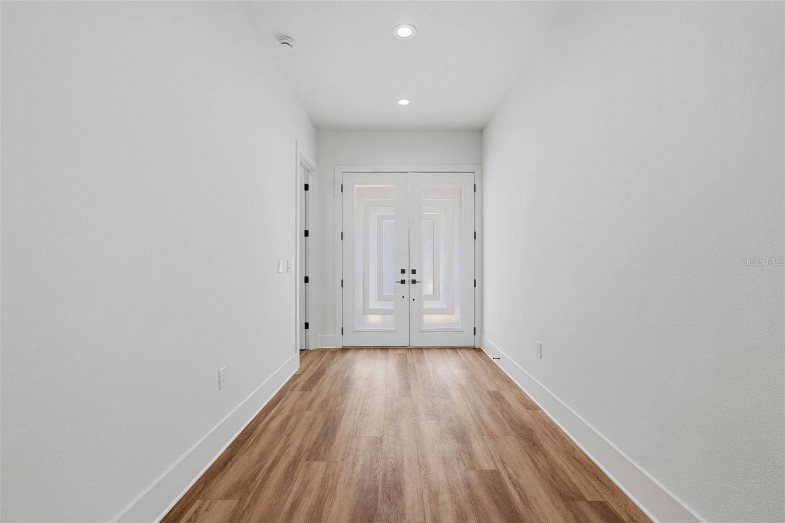 2914 W WALNUT ST, Tampa, FL 33607