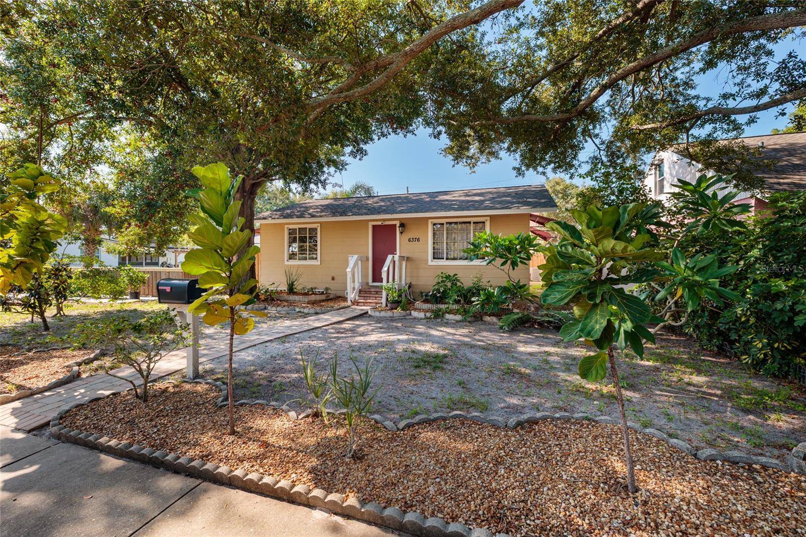 6376 4TH AVE S, St Petersburg, FL 33707