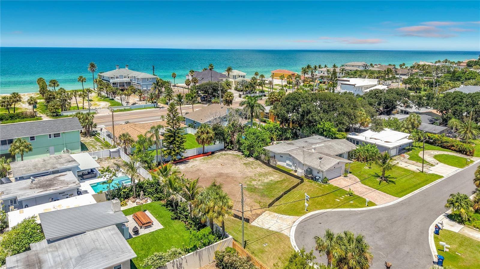 920 PALM DR, Belleair Beach, FL 33786