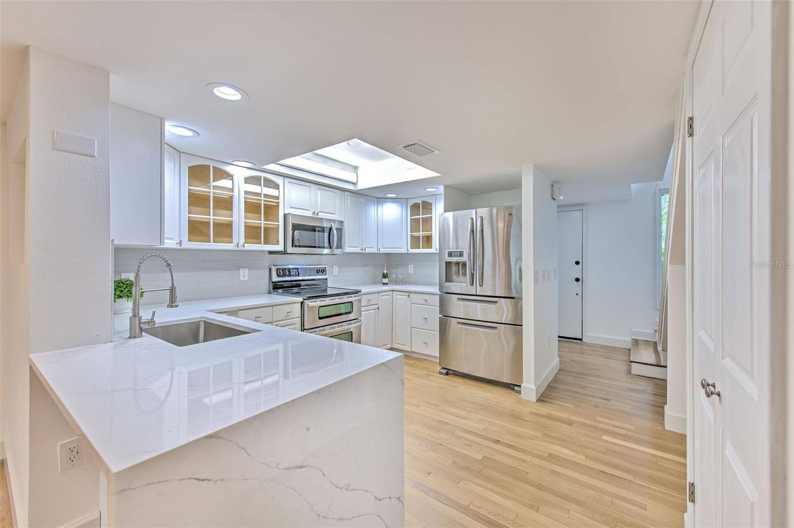1028 APOLLO BEACH BLVD #4, Apollo Beach, FL 33572