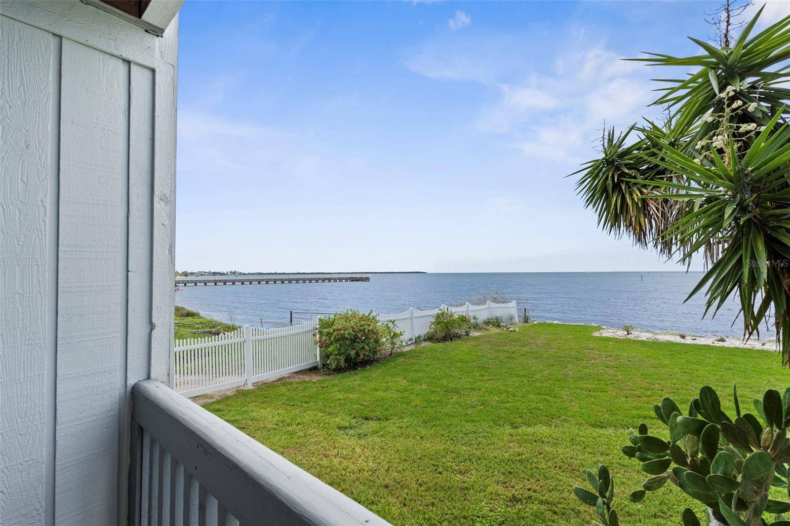 800 BAHIA DEL SOL DR #A, Ruskin, FL 33570