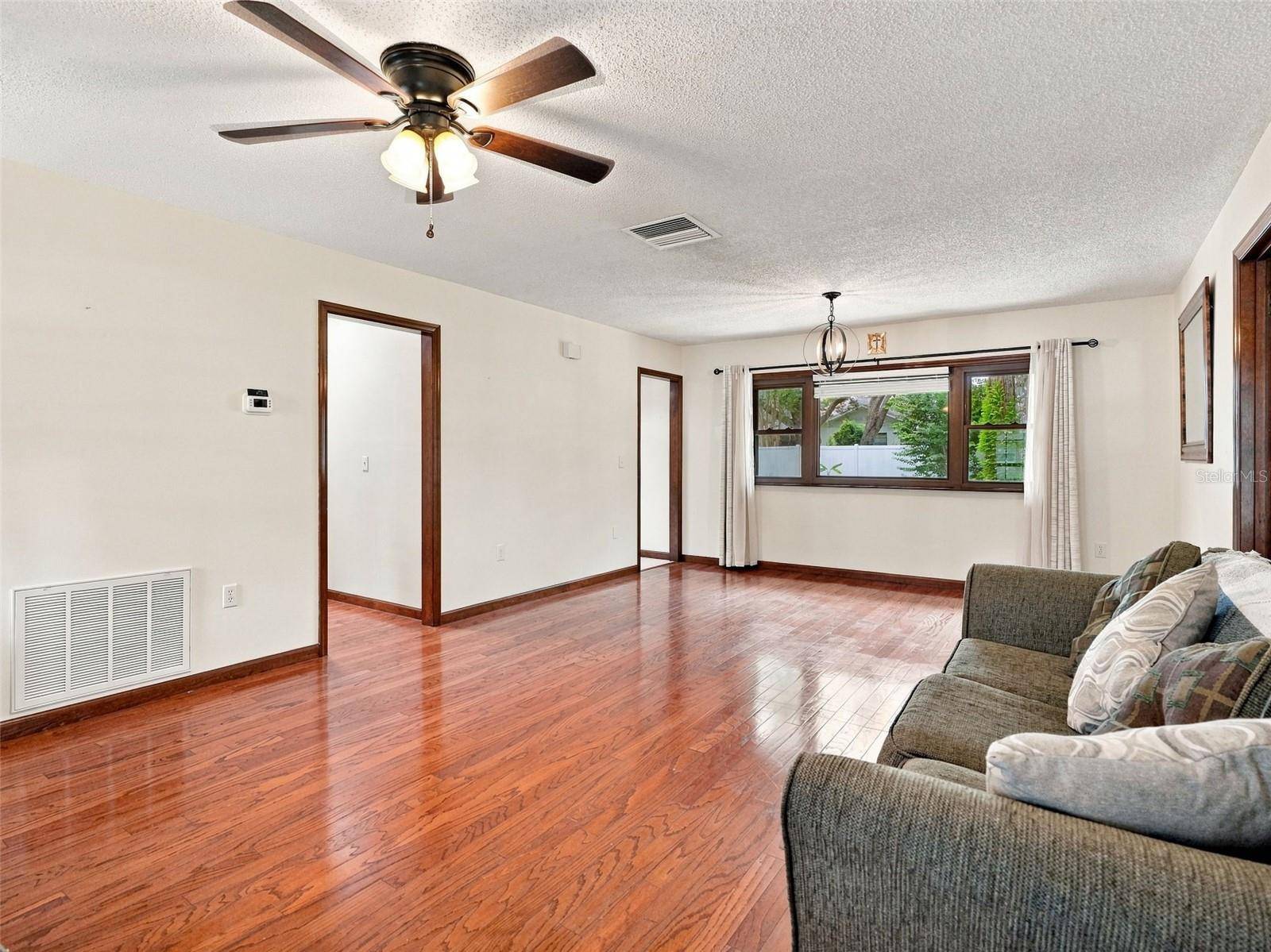 1139 DESMOND AVE, Spring Hill, FL 34608