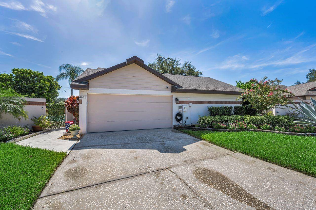 6923 SILVERMILL DR, Tampa, FL 33635