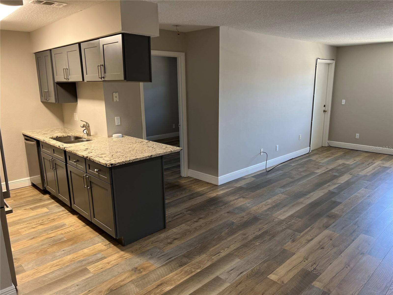 208 RED CEDAR PL #208, Brandon, FL 33510