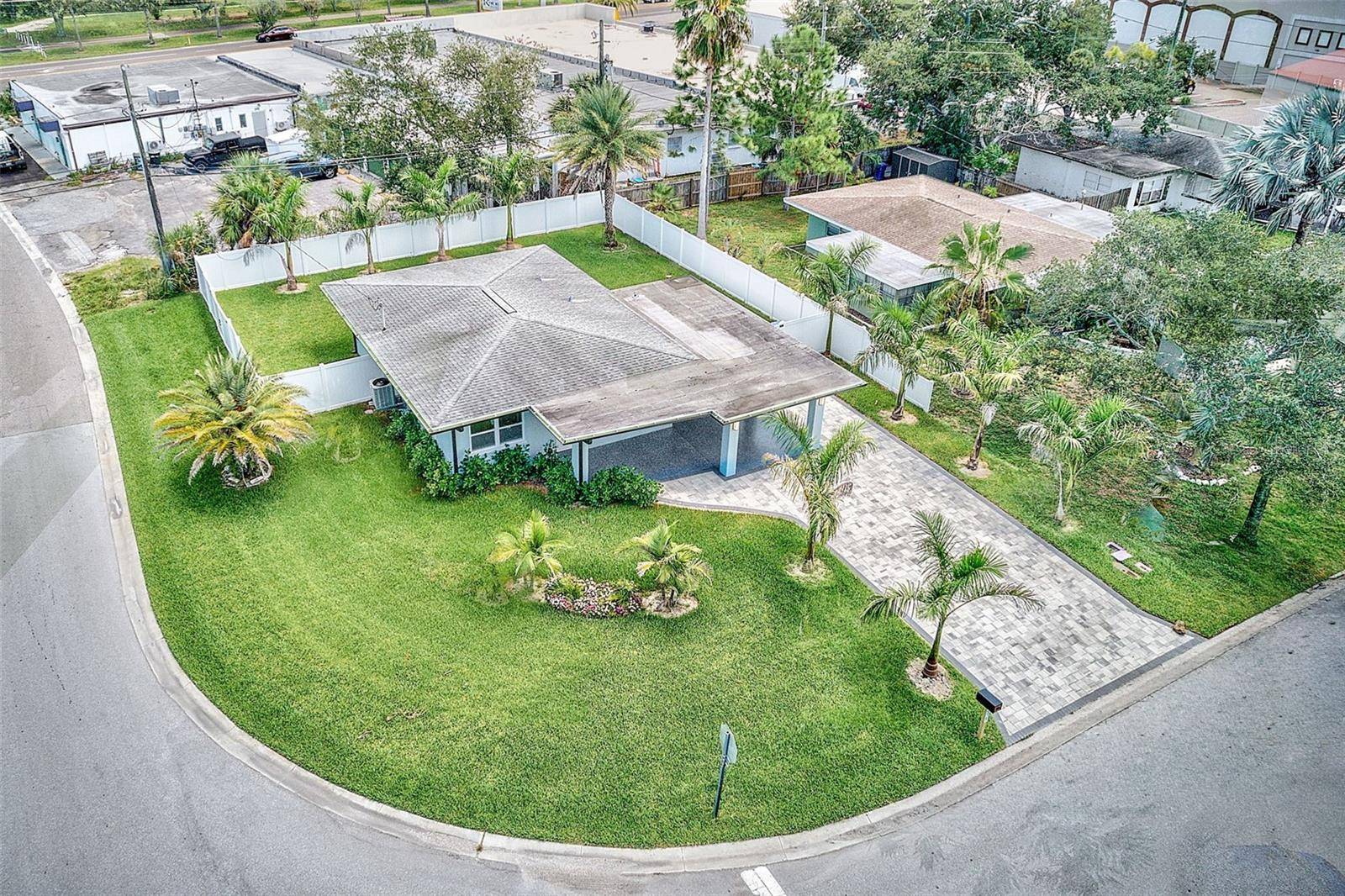 2425 BAYWOOD DR E, Dunedin, FL 34698