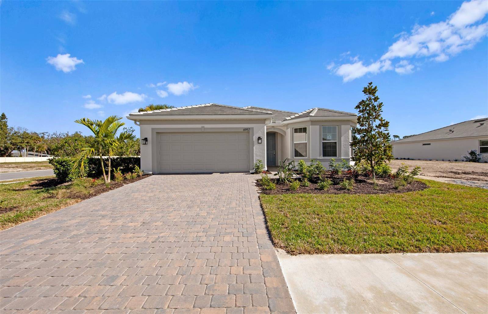 6990 MINNEOLA CT, Nokomis, FL 34275
