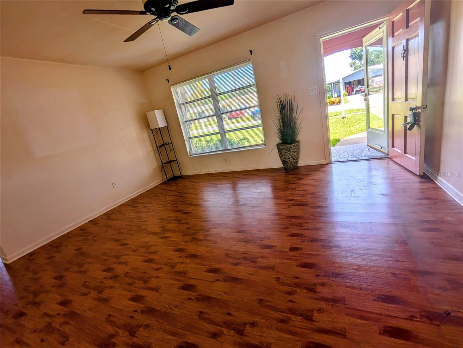 969 6TH AVE NE, Largo, FL 33770