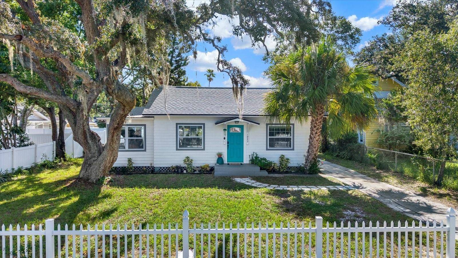 1945 OVERBROOK AVE, Clearwater, FL 33755