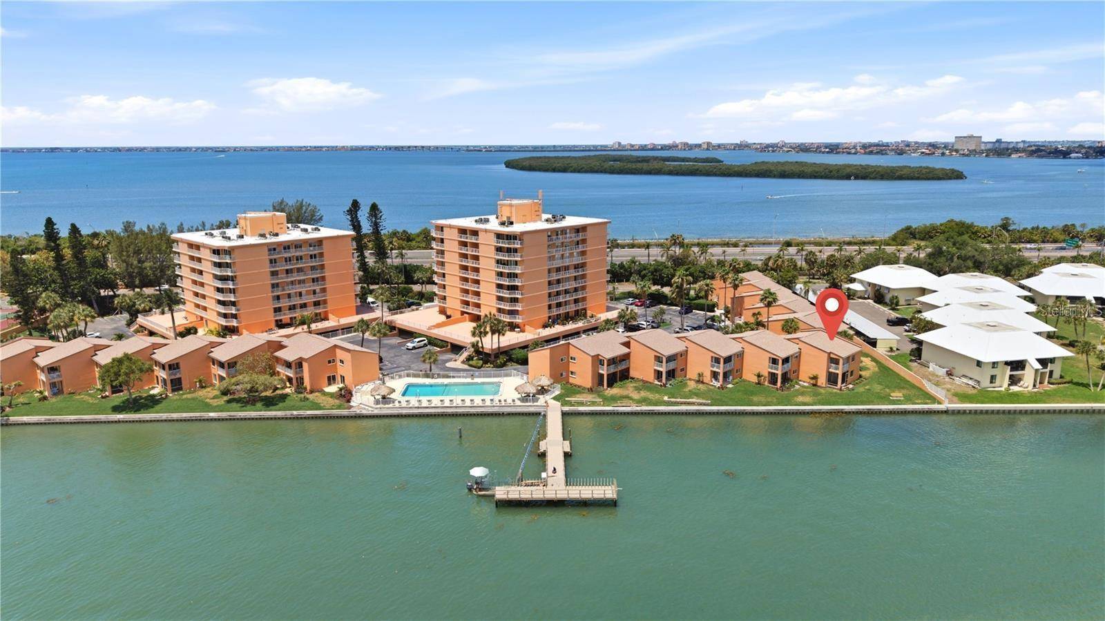 7400 SUNSHINE SKYWAY LN S #111, St Petersburg, FL 33711