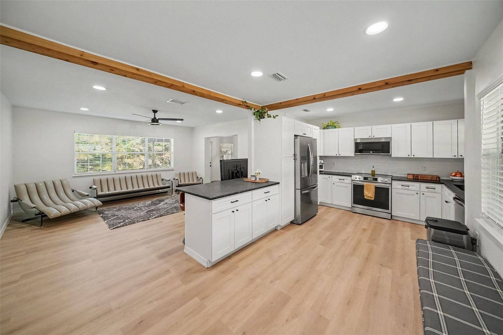 4636 W BAY COURT AVE, Tampa, FL 33611