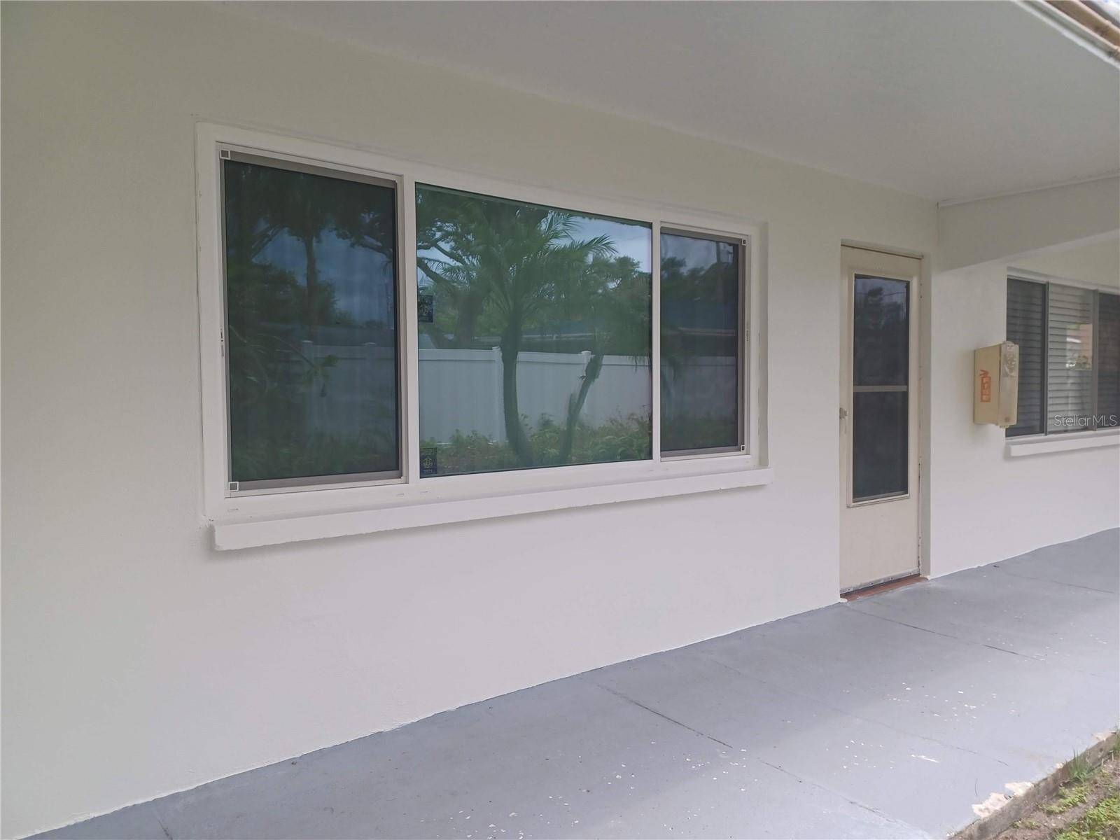 2525 W BAY DR #A12, Belleair Bluffs, FL 33770
