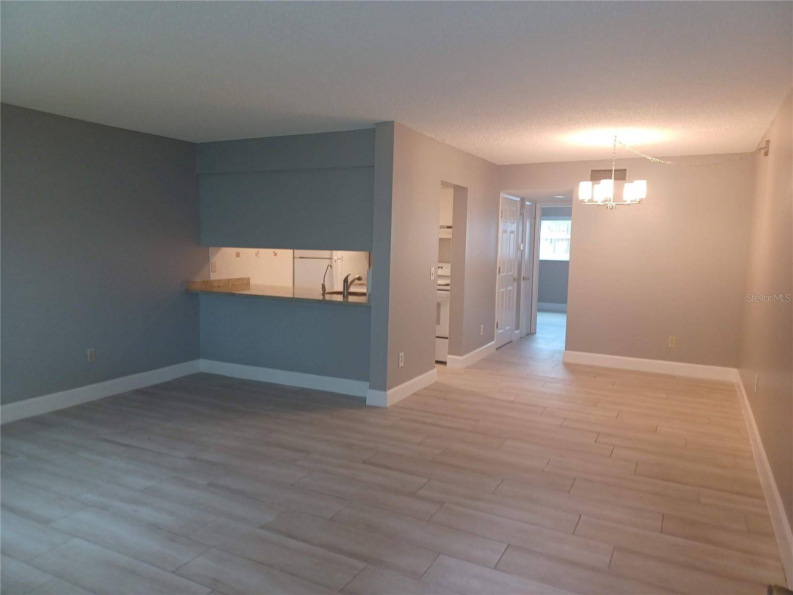 2525 W BAY DR #A12, Belleair Bluffs, FL 33770