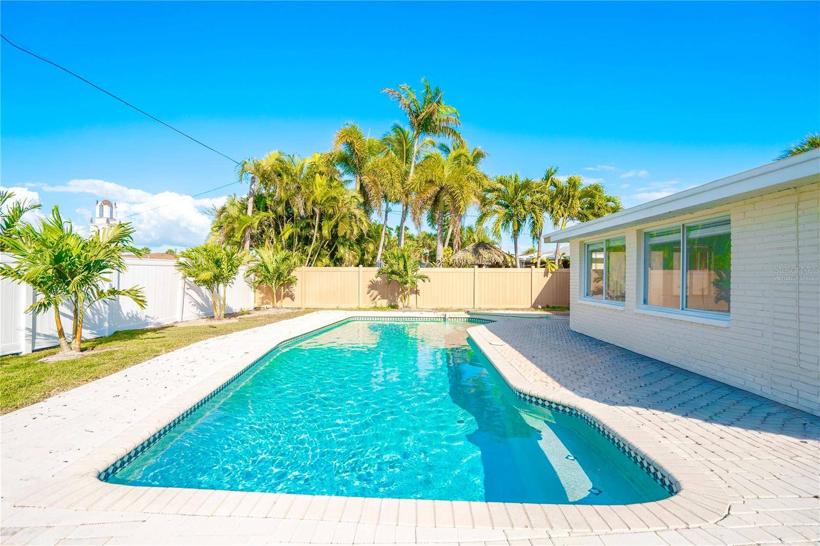 455 81ST AVE, St Pete Beach, FL 33706