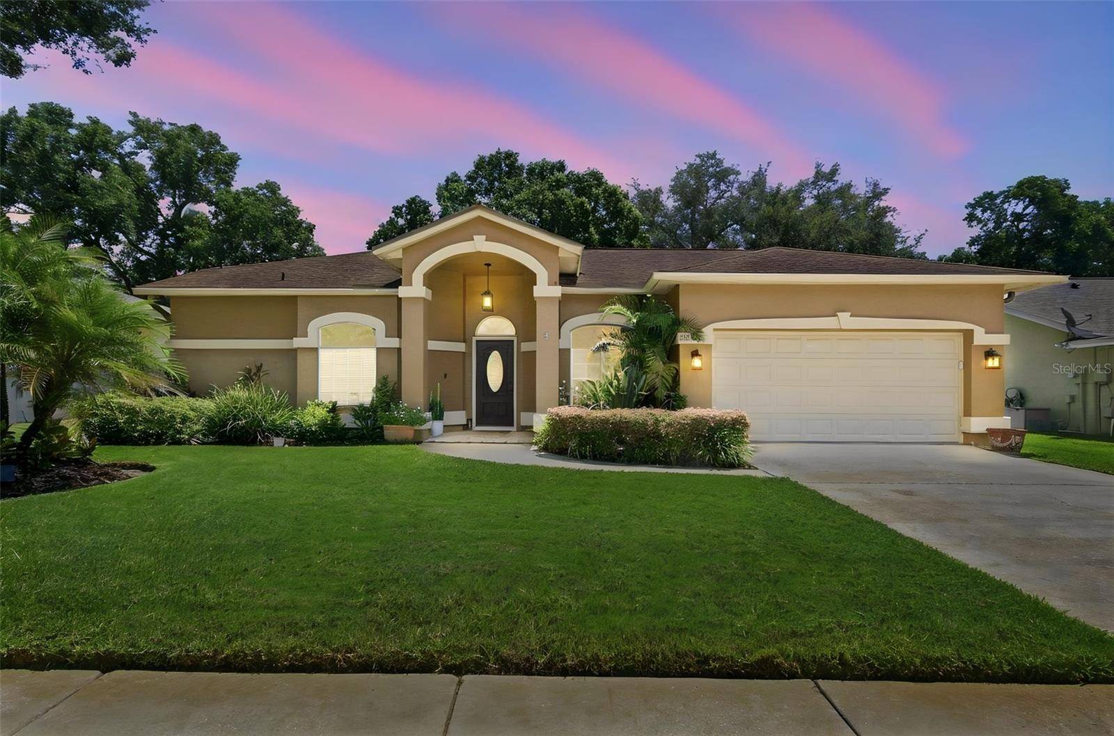2244 GROVELAND DR, Lutz, FL 33549