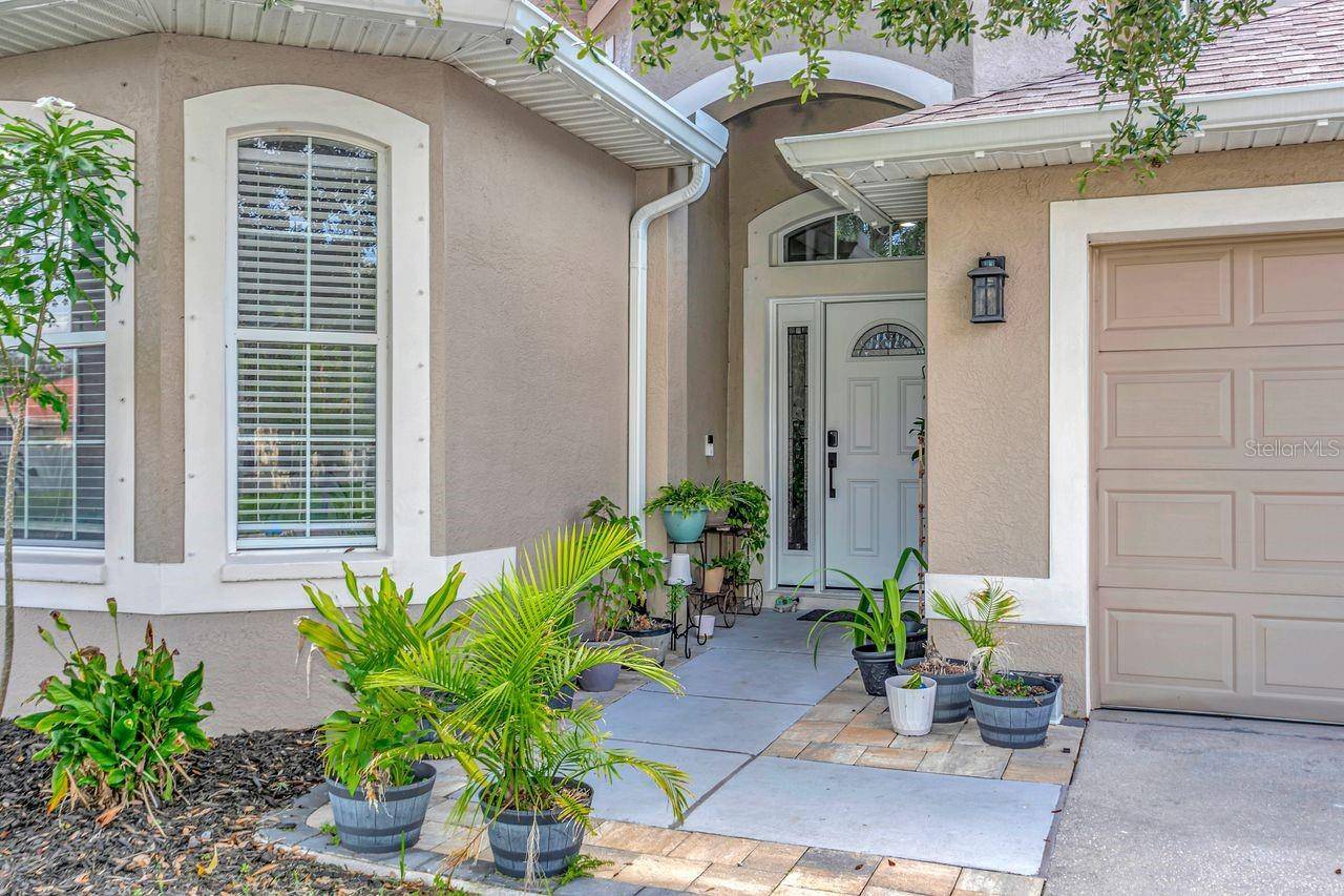 501 STONE BRIAR DR, Ruskin, FL 33570