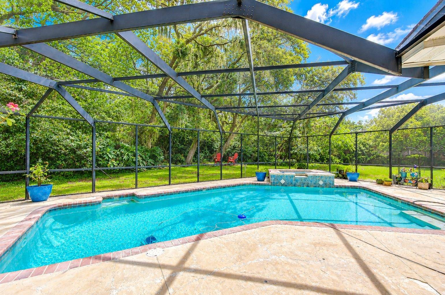 901 WOODVIEW DR, Brandon, FL 33511