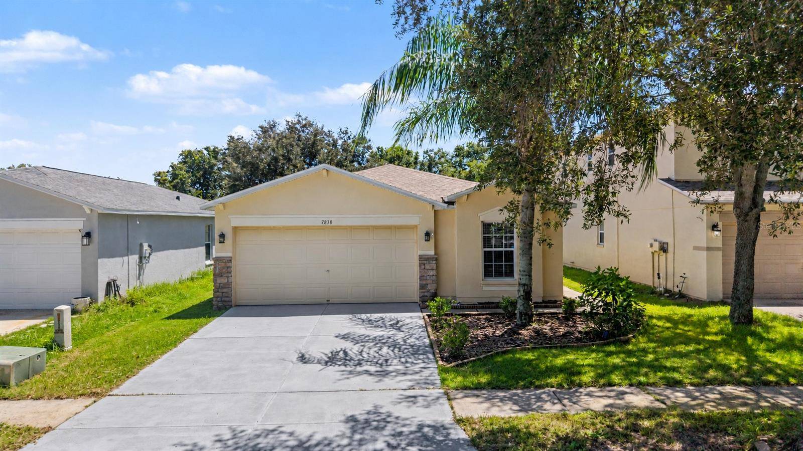 7838 CARRIAGE POINTE DR, Gibsonton, FL 33534
