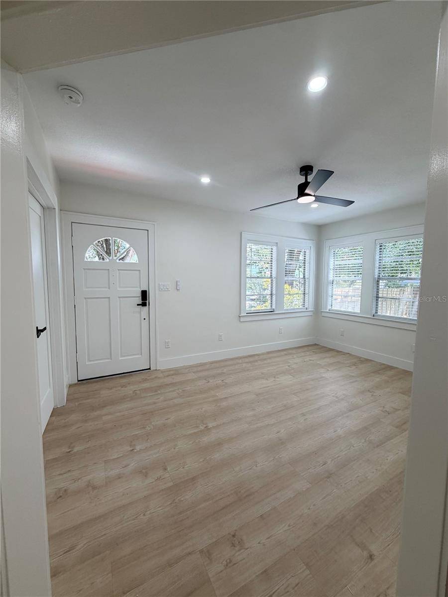 104 W LAMBRIGHT ST, Tampa, FL 33604