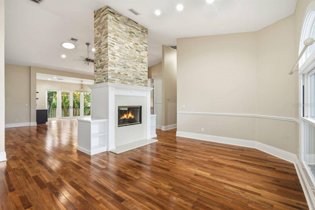 700 WESTFIELD CT, Dunedin, FL 34698