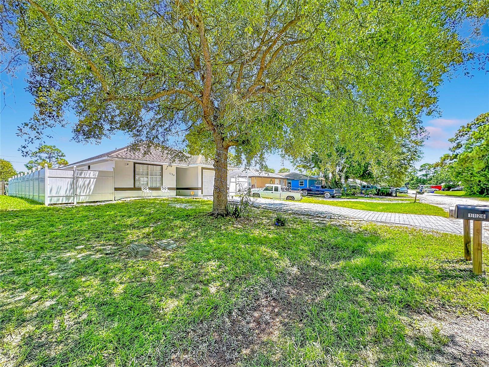 1126 15TH AVE SW, Vero Beach, FL 32962