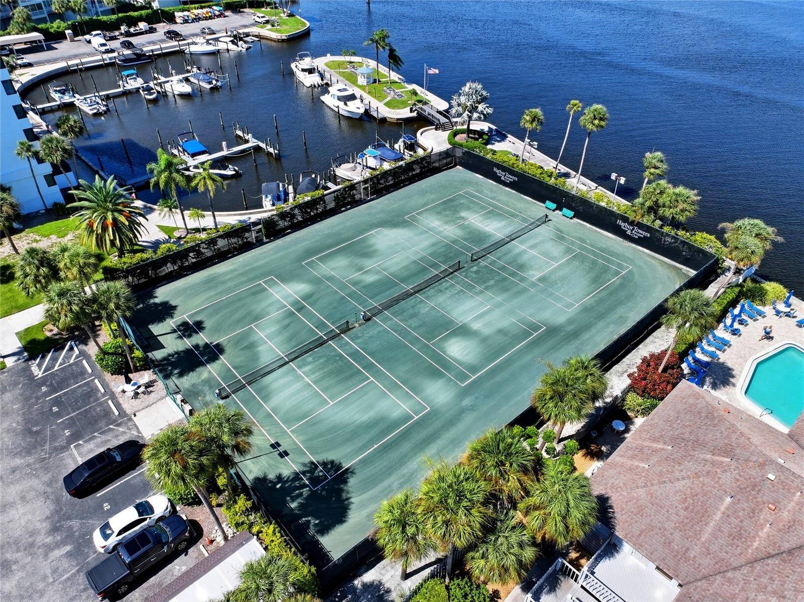 5855 MIDNIGHT PASS RD #222, Sarasota, FL 34242