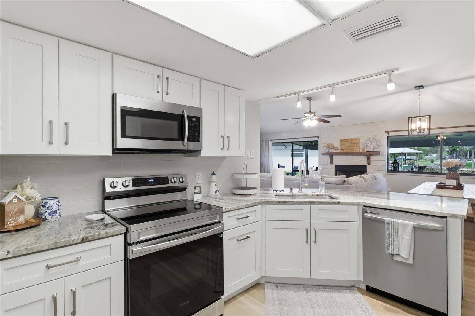 11271 W CORAL CT, Crystal River, FL 34429