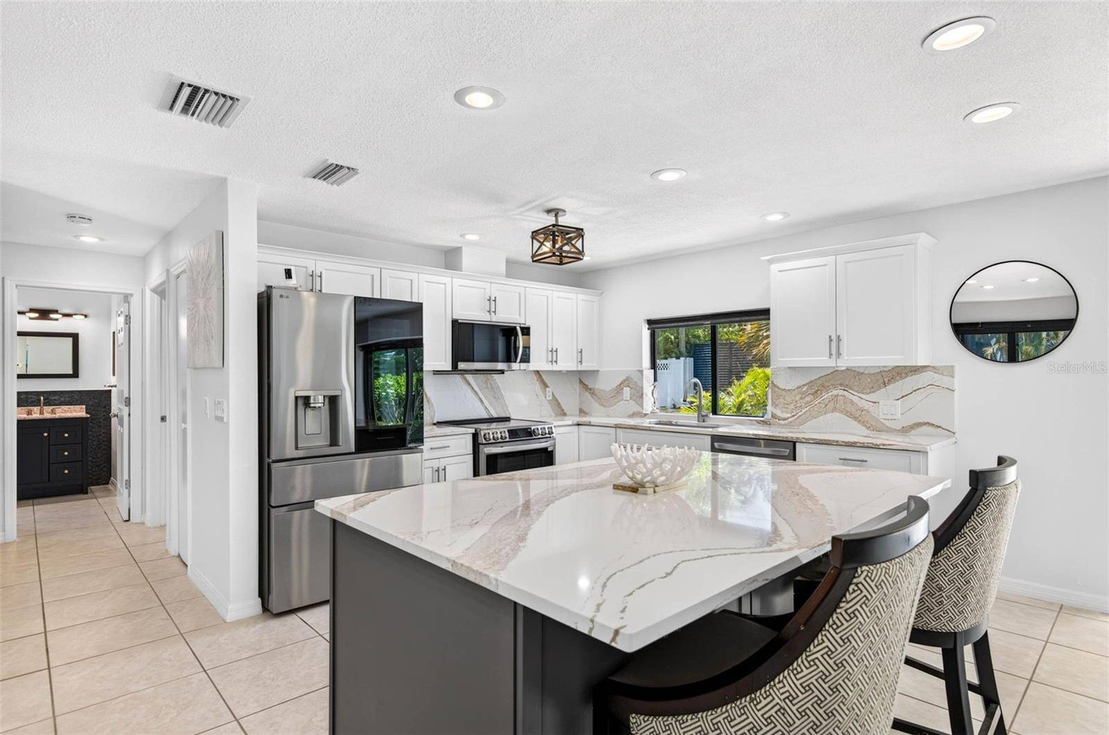 114 12TH ST, Belleair Beach, FL 33786