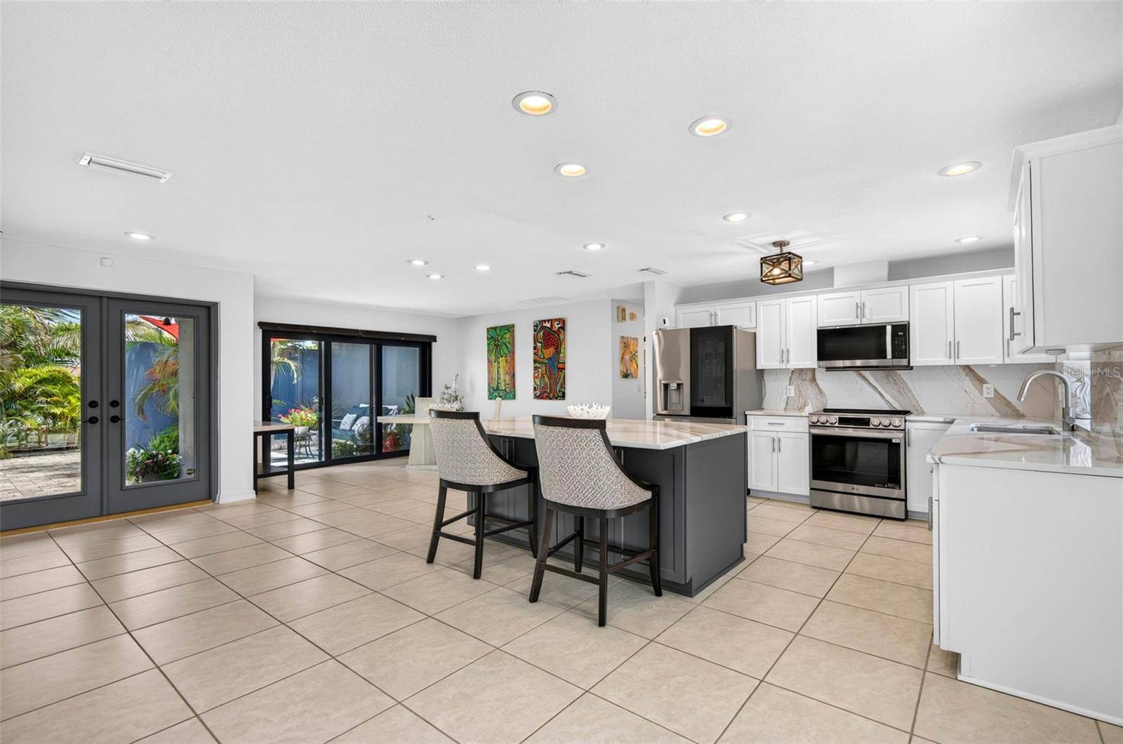 114 12TH ST, Belleair Beach, FL 33786