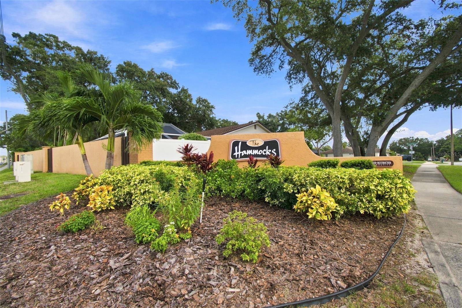 157 FOXCROFT DR E, Palm Harbor, FL 34683