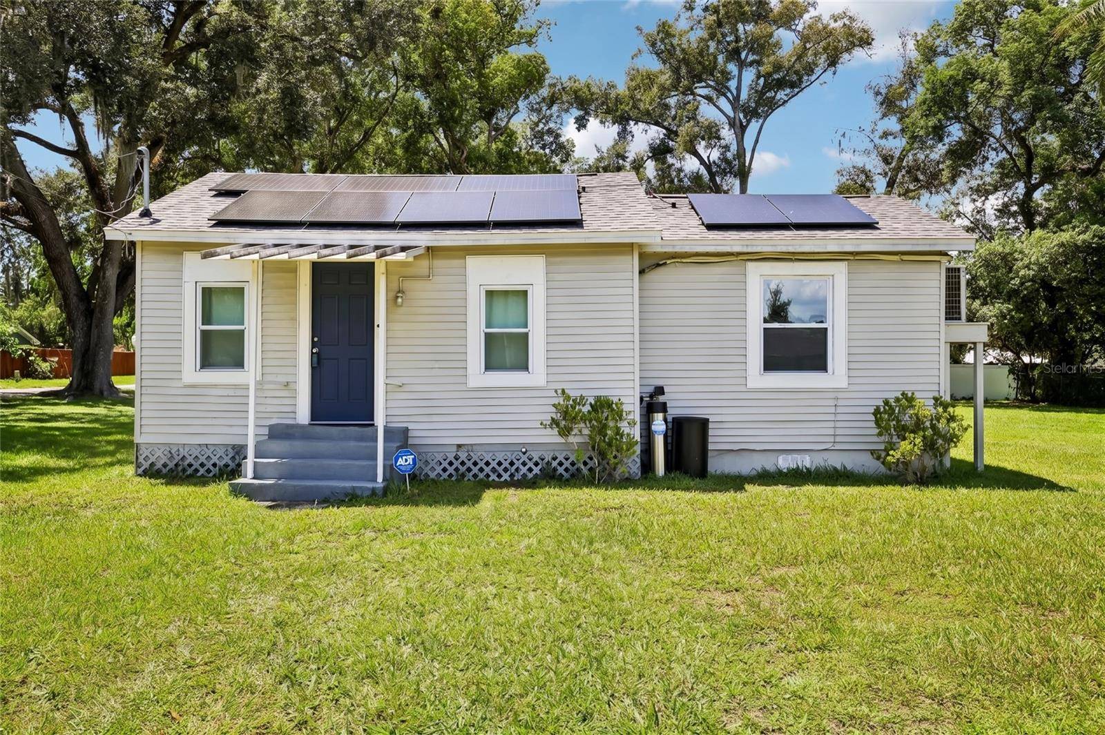 1903 N BARNES ST, Plant City, FL 33563